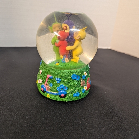 1998 Teletubbies Snowglobe/ Music Box - Picture 4 of 6